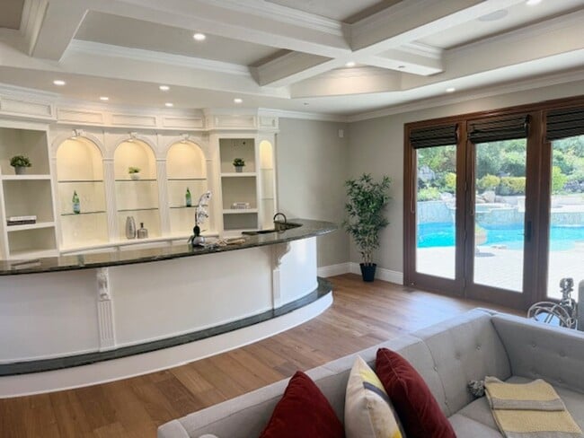 Building Photo - Luxury Two-Story 4BD/4.5BA Home, Located i...
