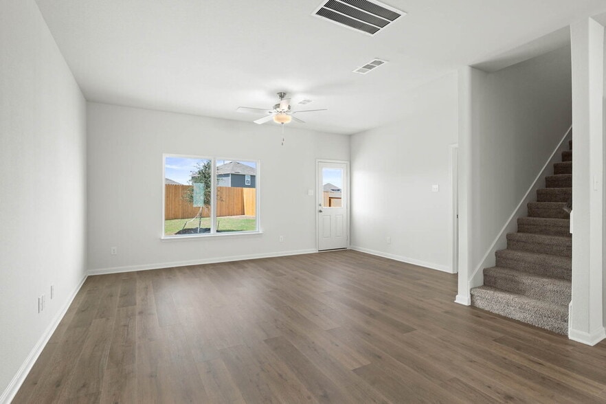 Building Photo - 1309 Tilton Dr