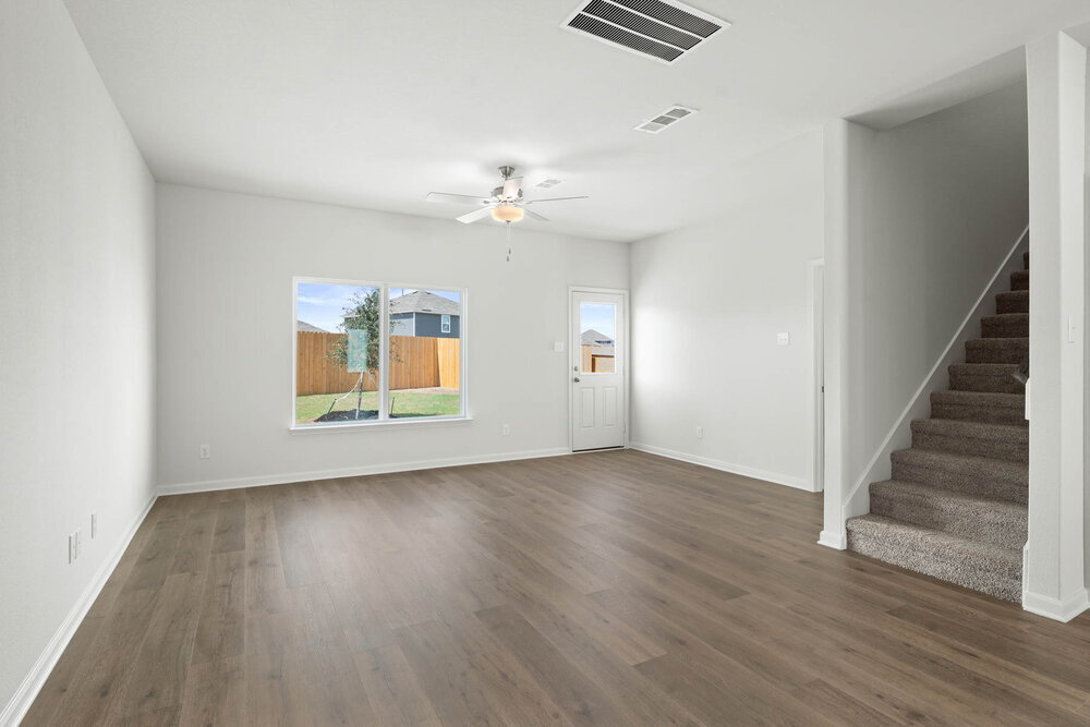 Building Photo - 1324 Tilton Dr