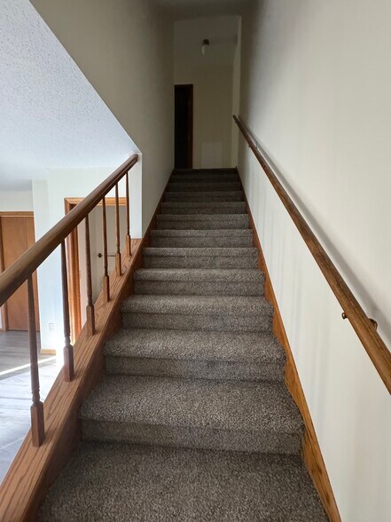 Upstairs - 287 Orrin St