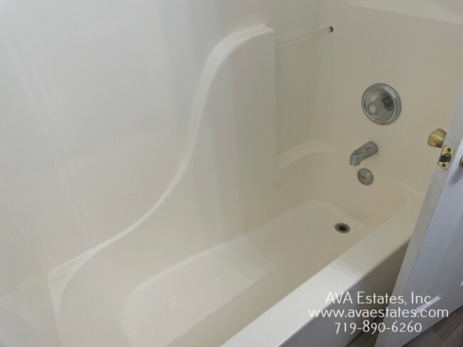 Building Photo - 1815 Montezuma Rd