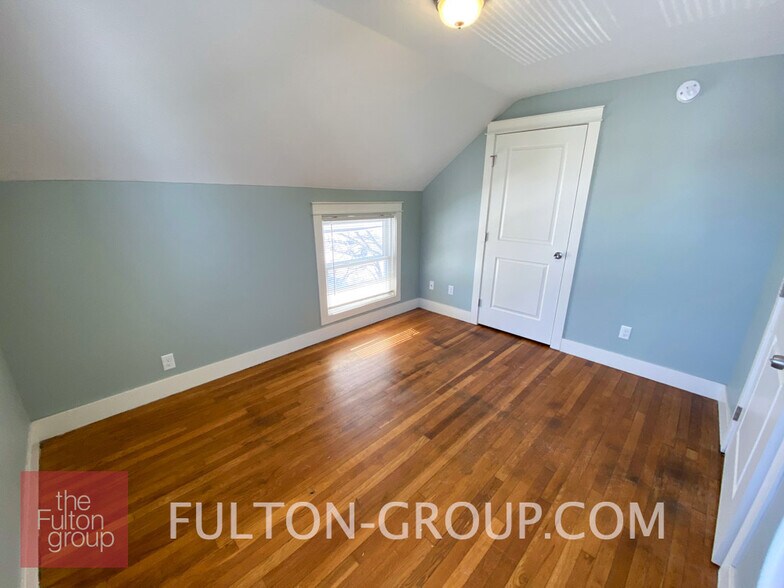 Building Photo - 36 Dwight Ave SE