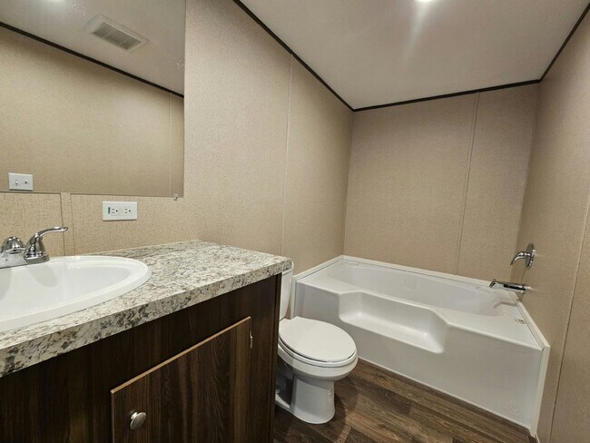 Building Photo - 1082 Myakka Dr