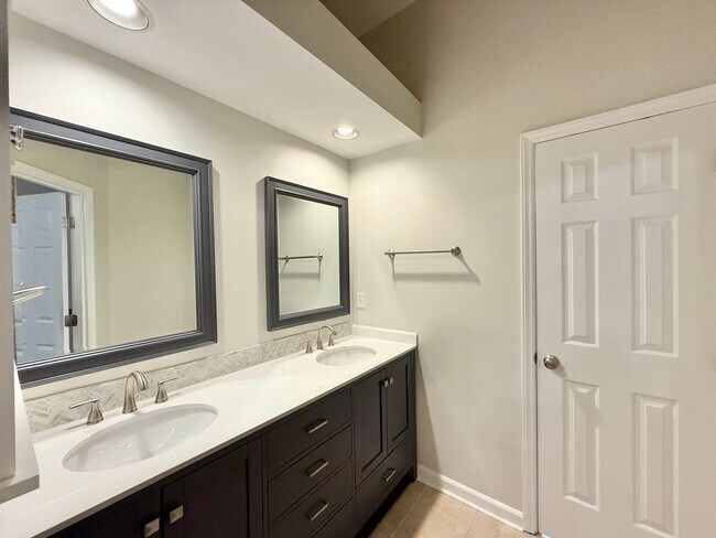 Building Photo - **OFFERING WAIVED APPLICATION FEES & $200 ...