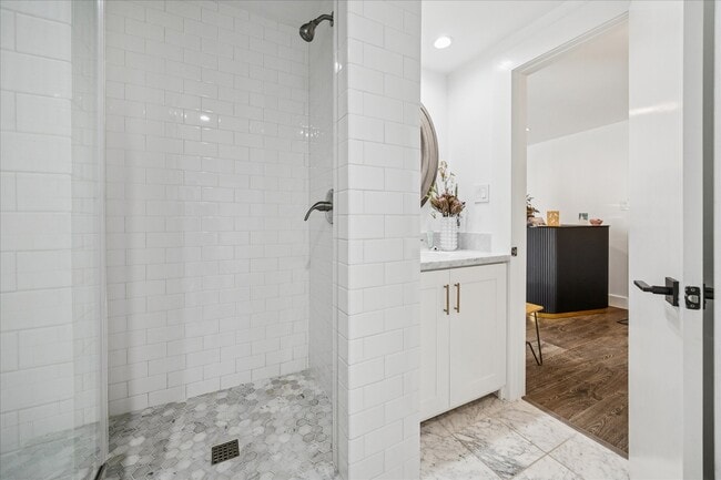 Building Photo - 1919 Missouri St