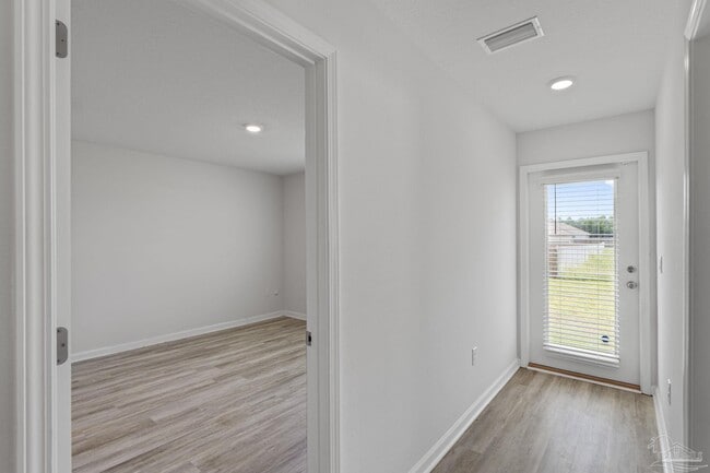 Building Photo - 6222 June Bug Dr