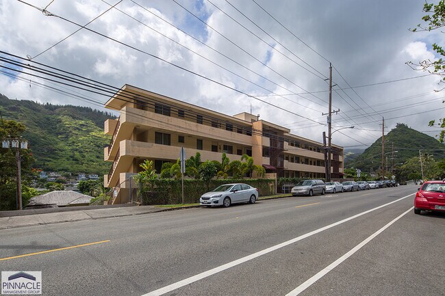 Building Photo - 2140 10th Ave