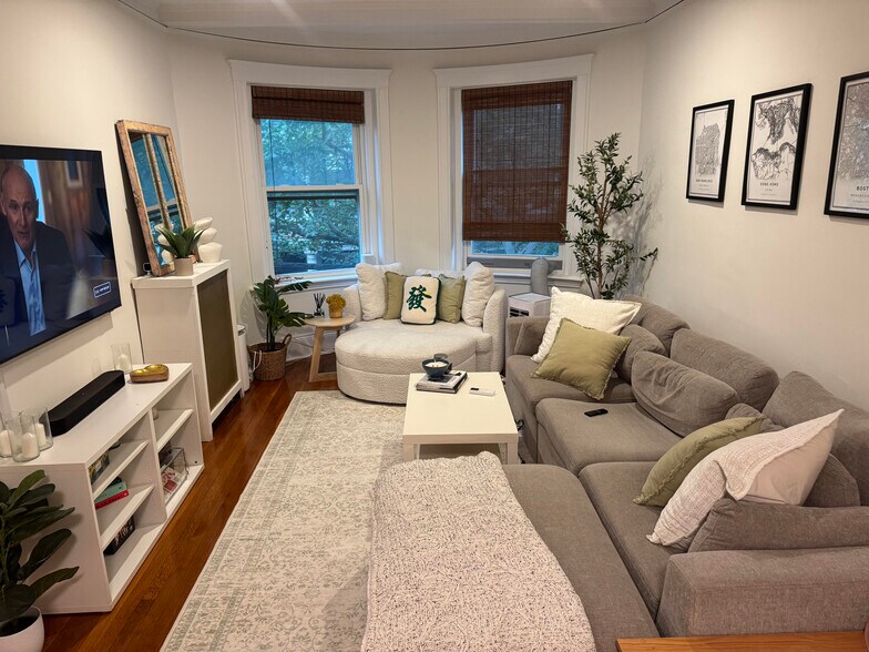 Building Photo - 138 Fuller St