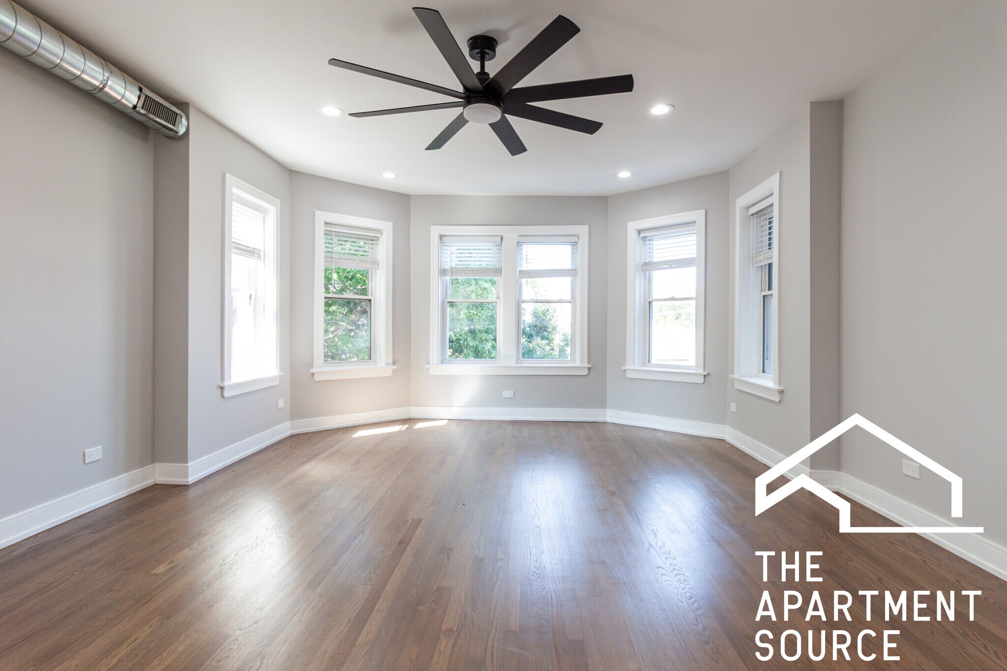 Building Photo - 2641 W Carmen Ave