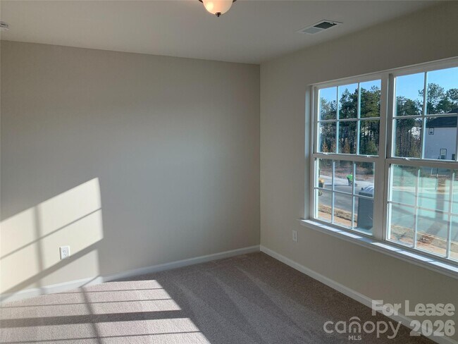 Building Photo - 17212 Snug Harbor Rd