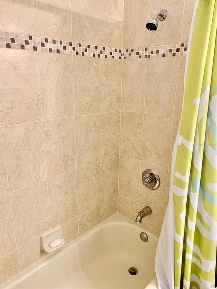 Building Photo - 24312 Westgate Blvd