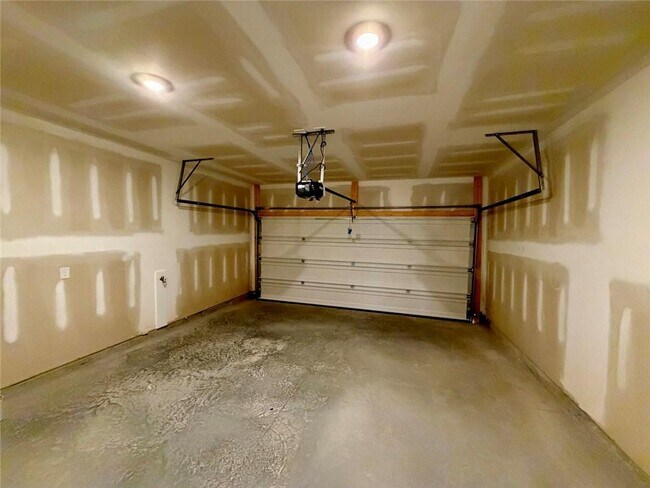 Building Photo - 5333 Frontier Ct