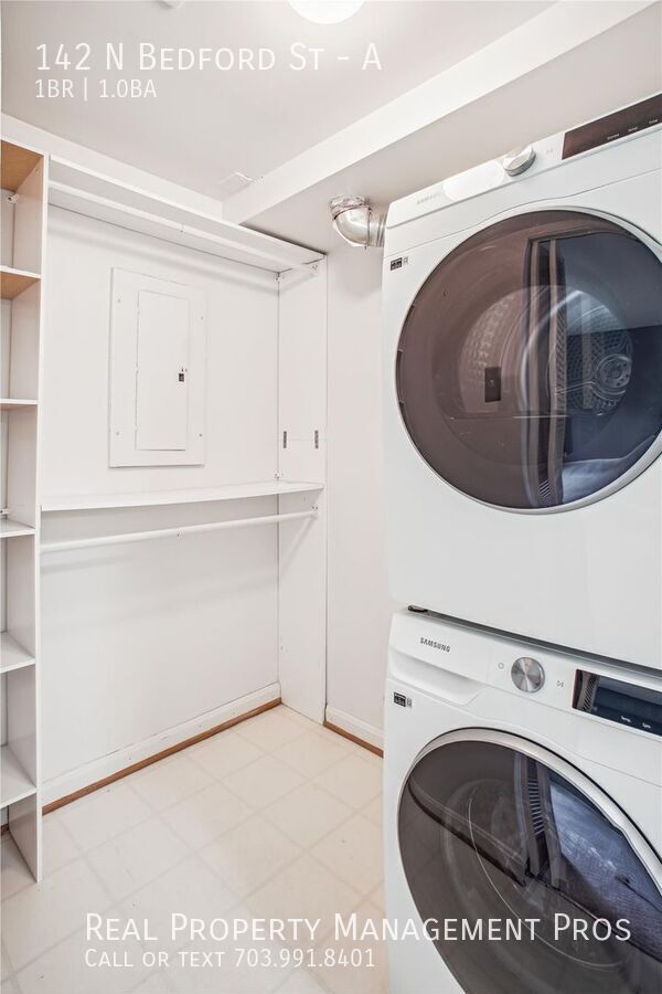 Building Photo - 142 N Bedford St