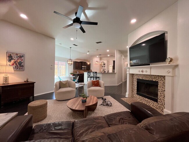 Building Photo - COMING IN OCTOBER! MODERN HOME IN NRH!
