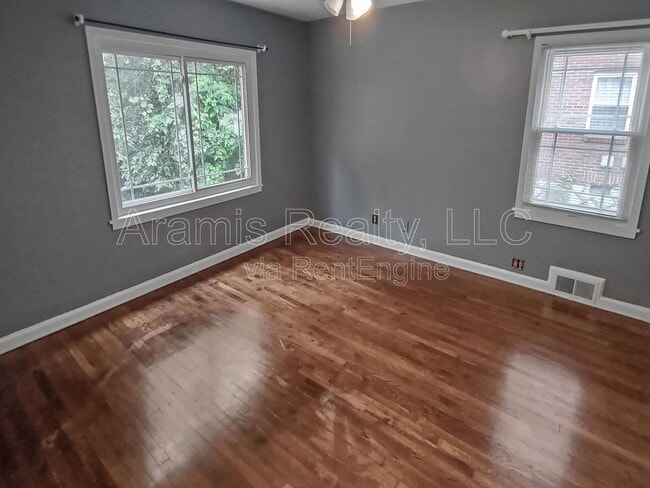 Building Photo - 1457 Clairmont Rd