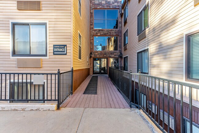 Building Photo - Prospector