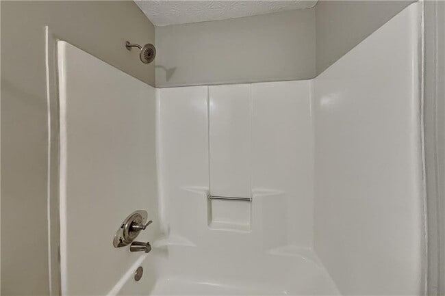 Building Photo - 1707 Hickory Grove Trail NW