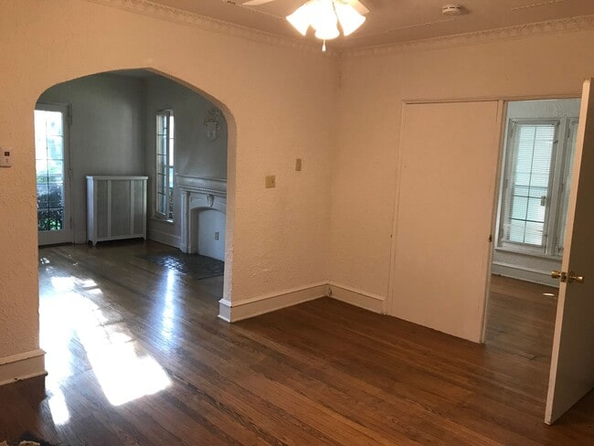 Building Photo - 2974 N Frederick Ave