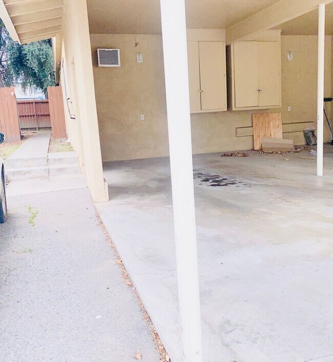 Building Photo - 25260