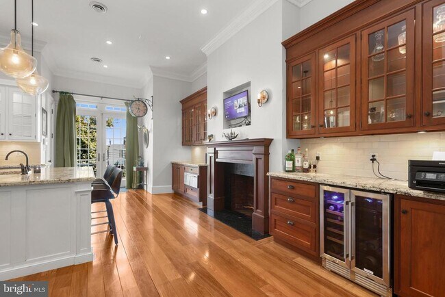 Building Photo - 1007 N Calvert St