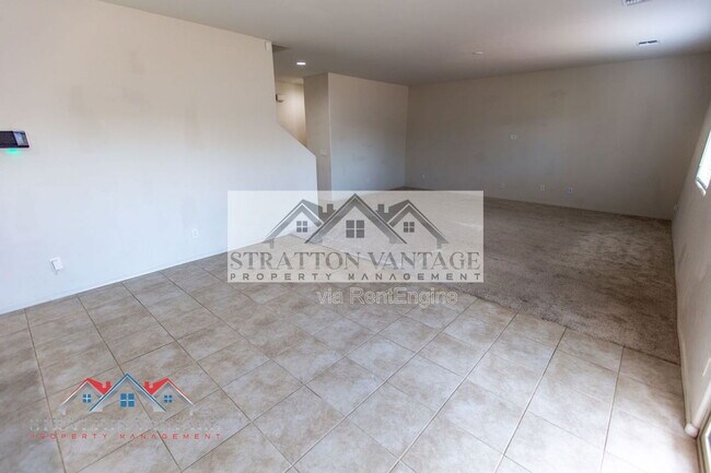 Building Photo - 43620 W Mescal Dr