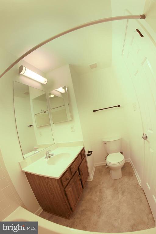 Building Photo - 3955 Pepperidge Ct