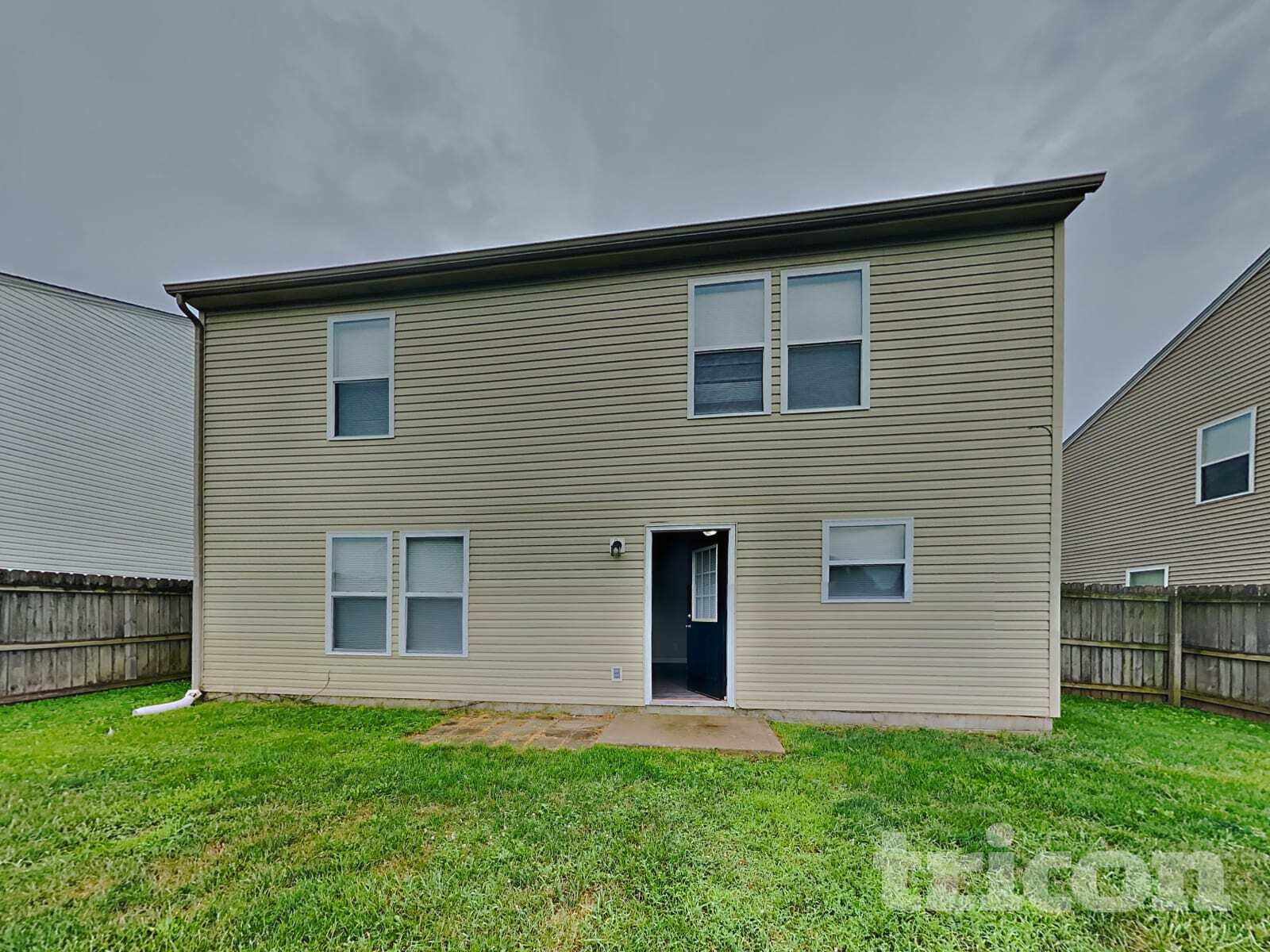 Building Photo - 6712 W Philadelphia Dr