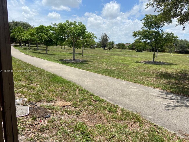 Building Photo - 7289 NW 173rd Dr