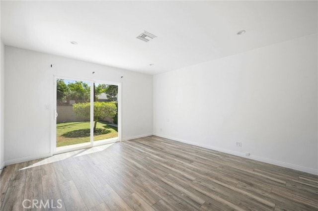 Building Photo - 6438 Densmore Ave