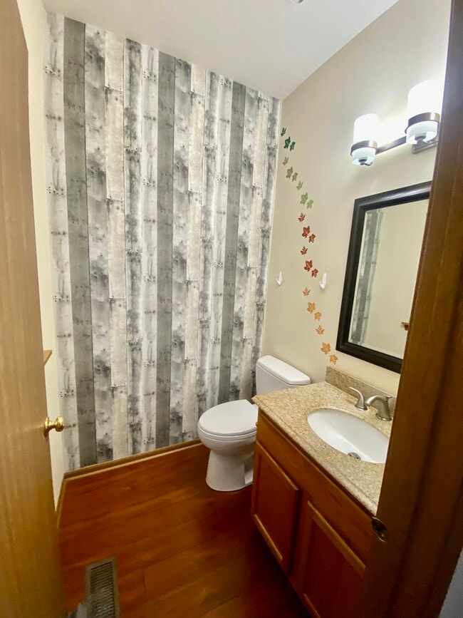 Building Photo - 399 Glen Byrn Ct