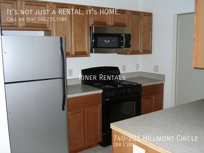 Building Photo - 740 Hillmont Cir