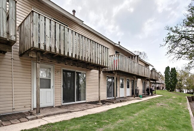 Building Photo - 126 Cora Ave