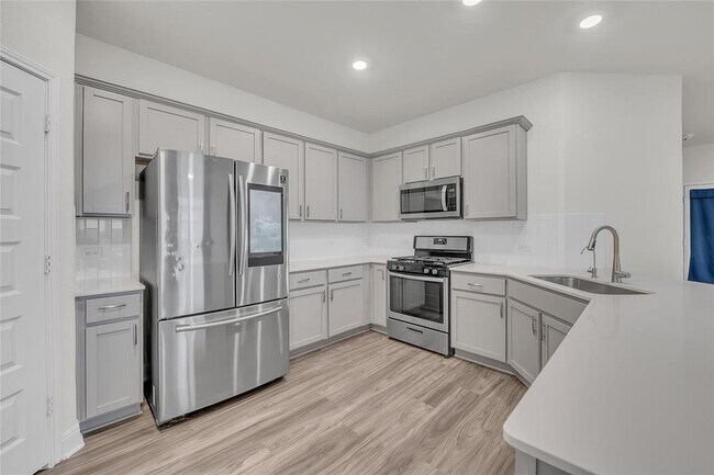 Building Photo - 17925 Curio Dr