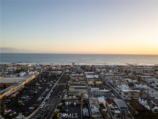 Building Photo - 3351 Via Lido