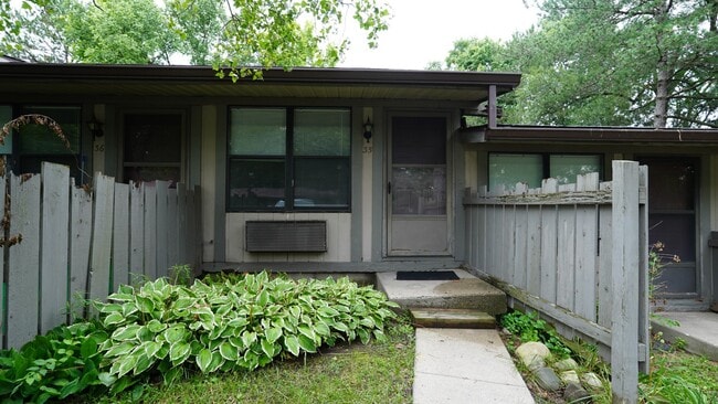 Building Photo - 35 Apple Run Ln