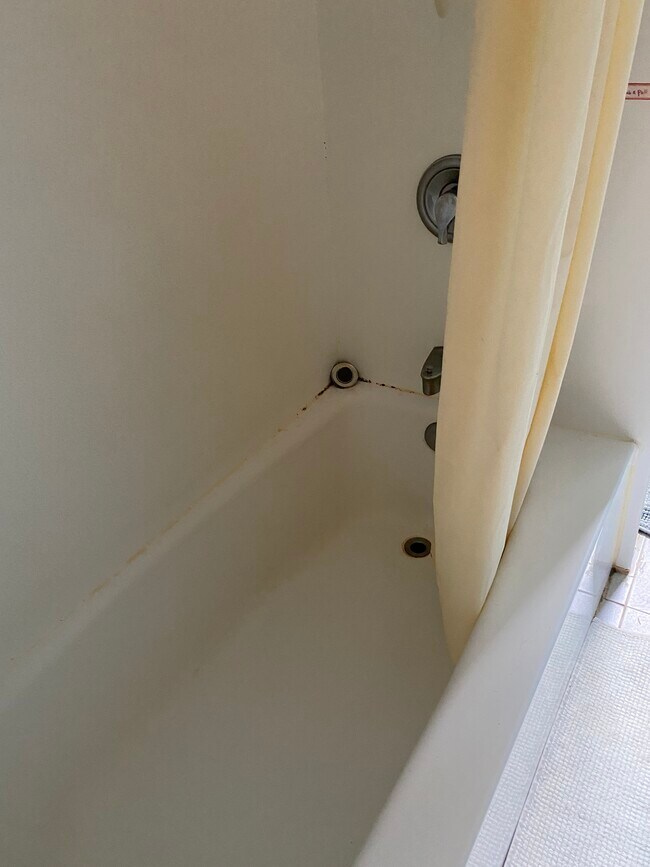 Building Photo - 2318 Eldridge St