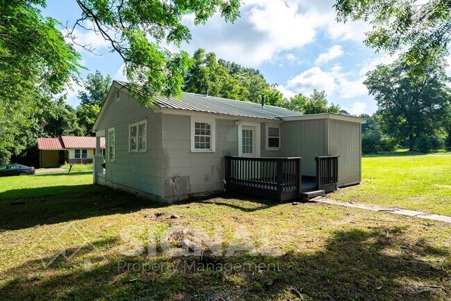 Building Photo - 759 Hopkins Dr