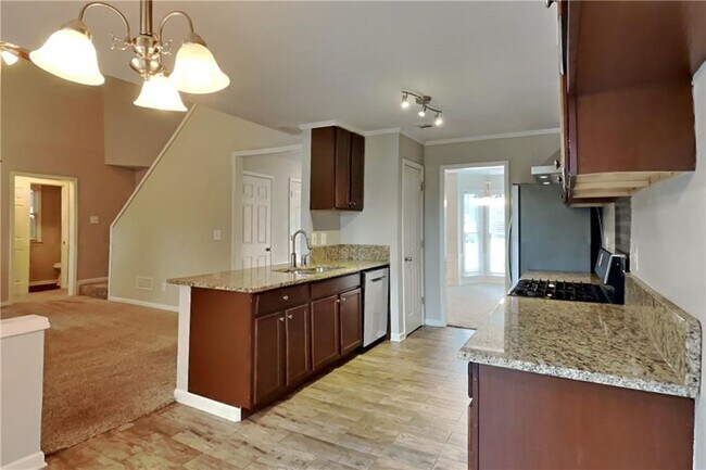 Building Photo - 345 Outwood Mill Ct