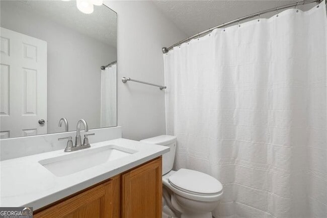 Building Photo - 211 Daventry Way