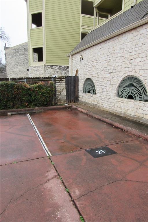 Building Photo - 808 W 29th St