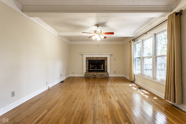 Building Photo - 795 Grace Dr