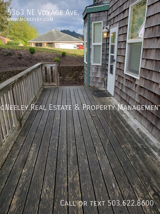 Building Photo - Great Home In Established Lincoln City Nei...