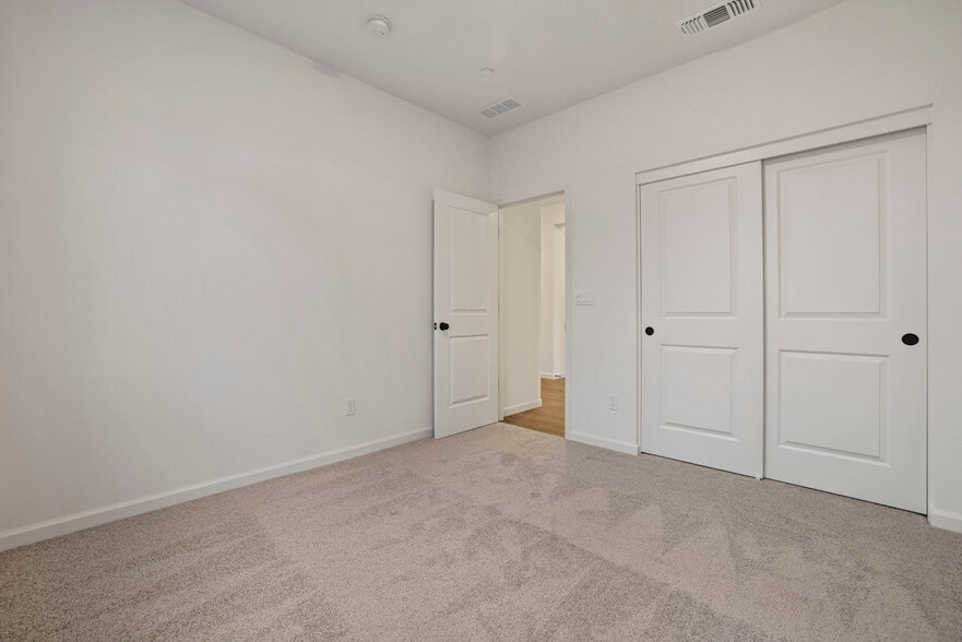 Bedroom 3 - 522 Bedfordshire Dr