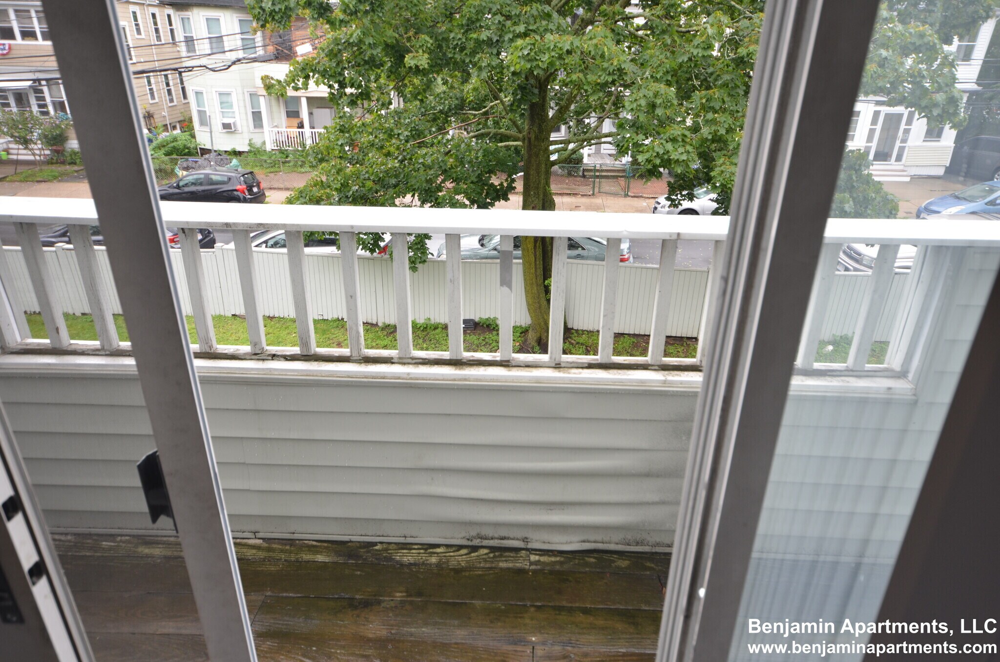 Building Photo - 142 North Beacon St