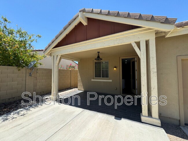 Building Photo - 20553 W Hamilton St