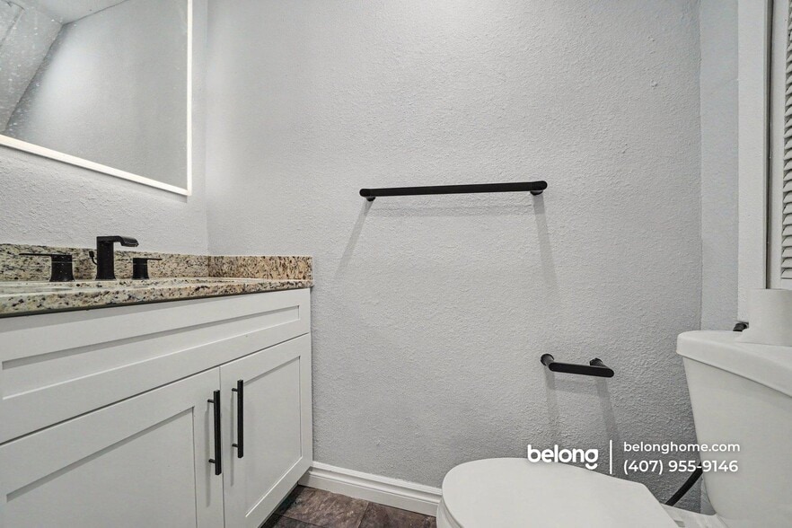 Building Photo - 1356 Casa Park Cir