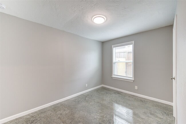 Building Photo - 4545 Bricker St