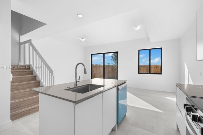 Building Photo - 34524 SW 190th Ave