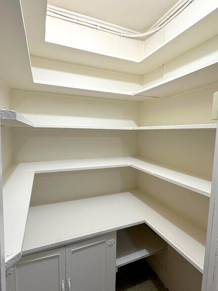 Building Photo - 36 Princeton St