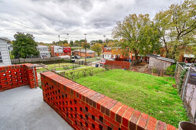 Building Photo - 28 54th St SE